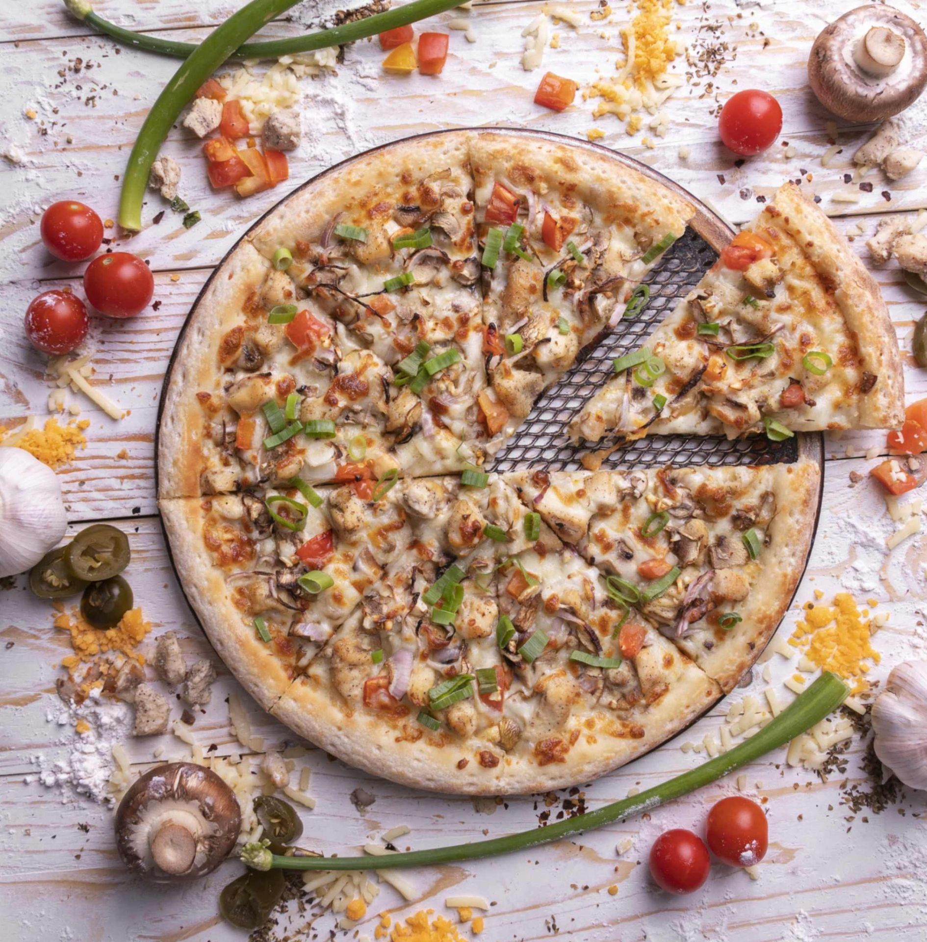 Mama Joz -Chicken Garlic Gourmet Pizza